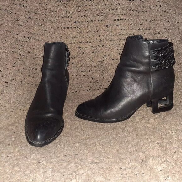 JEFFREY CAMPBELL-Benicio Bootie-Black Leather-Chains/Cube Heel-Sz 8-Excellent - Picture 1 of 7